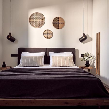 Noema Villa - Stylish Villa With Scenic Serenity, By Zantewize Sarakinádhon Extérieur photo