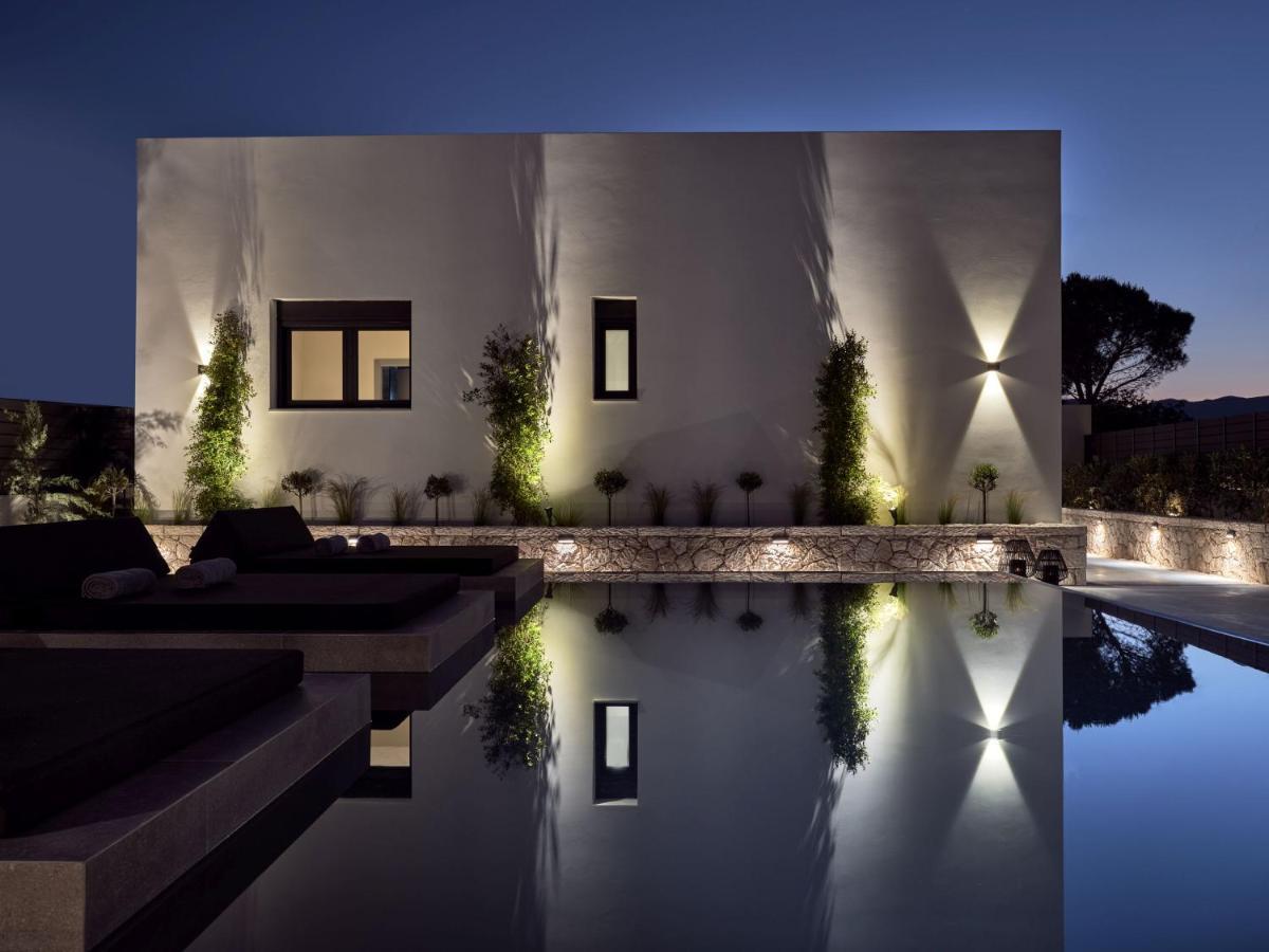 Noema Villa - Stylish Villa With Scenic Serenity, By Zantewize Sarakinádhon Extérieur photo
