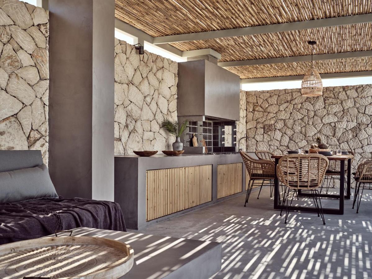 Noema Villa - Stylish Villa With Scenic Serenity, By Zantewize Sarakinádhon Extérieur photo