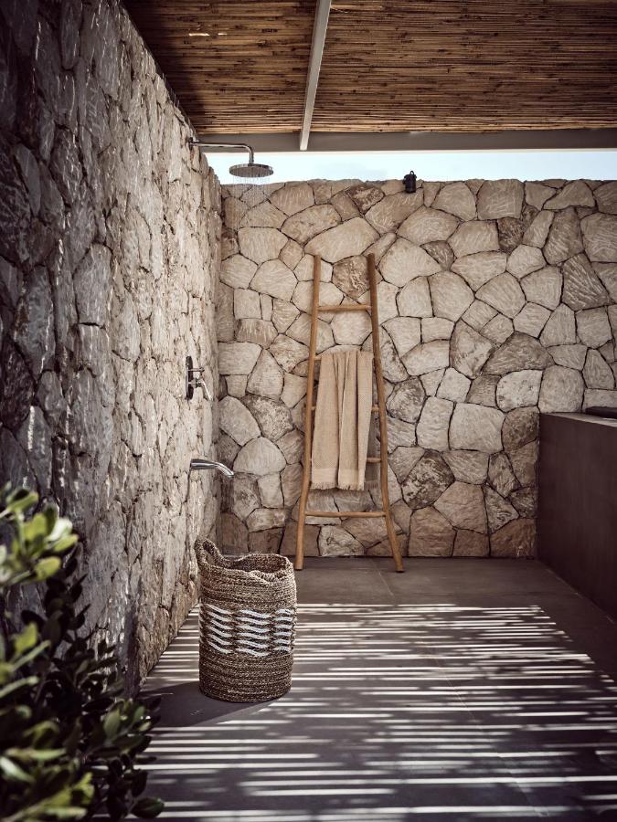 Noema Villa - Stylish Villa With Scenic Serenity, By Zantewize Sarakinádhon Extérieur photo