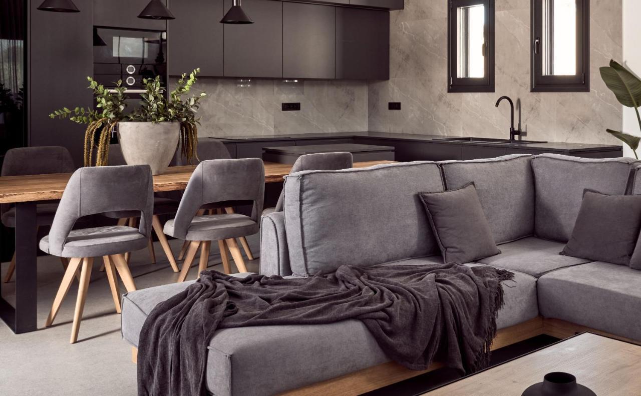 Noema Villa - Stylish Villa With Scenic Serenity, By Zantewize Sarakinádhon Extérieur photo