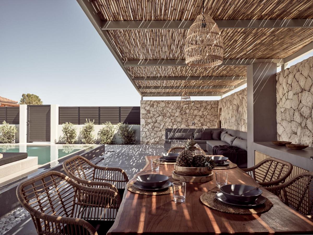 Noema Villa - Stylish Villa With Scenic Serenity, By Zantewize Sarakinádhon Extérieur photo